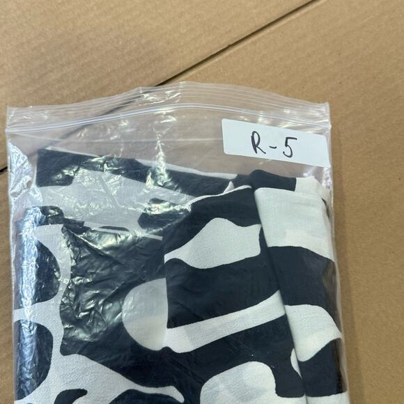 NWT Zara Abstract Print Lightweight Long Sleeve V-neck Midi Dress Black White Sm - Picture 13 of 13